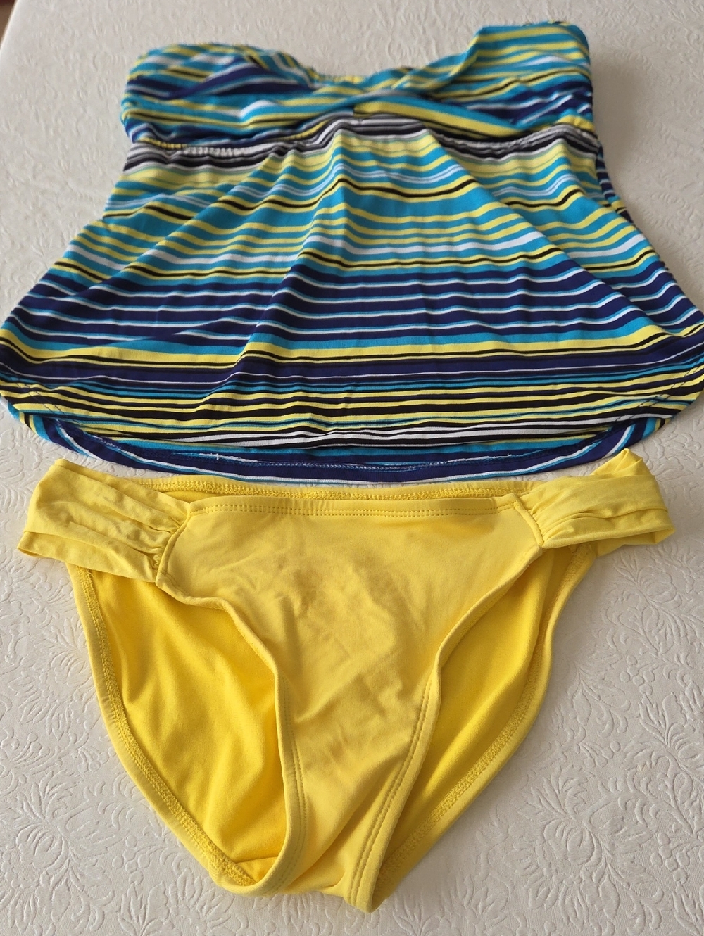 Stylus Blue & Yellow Strapless Tankini Set